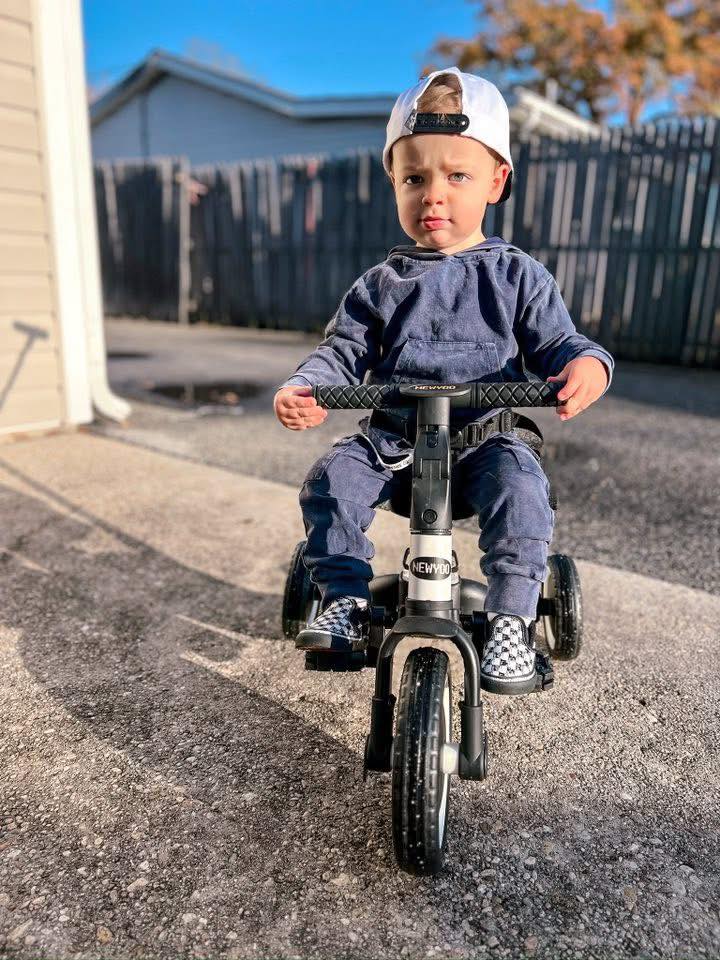 NEW! Navy Acid Wash Cargo Daywear